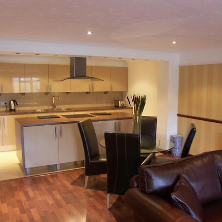 Martock Hollies Hotel מראה חיצוני תמונה