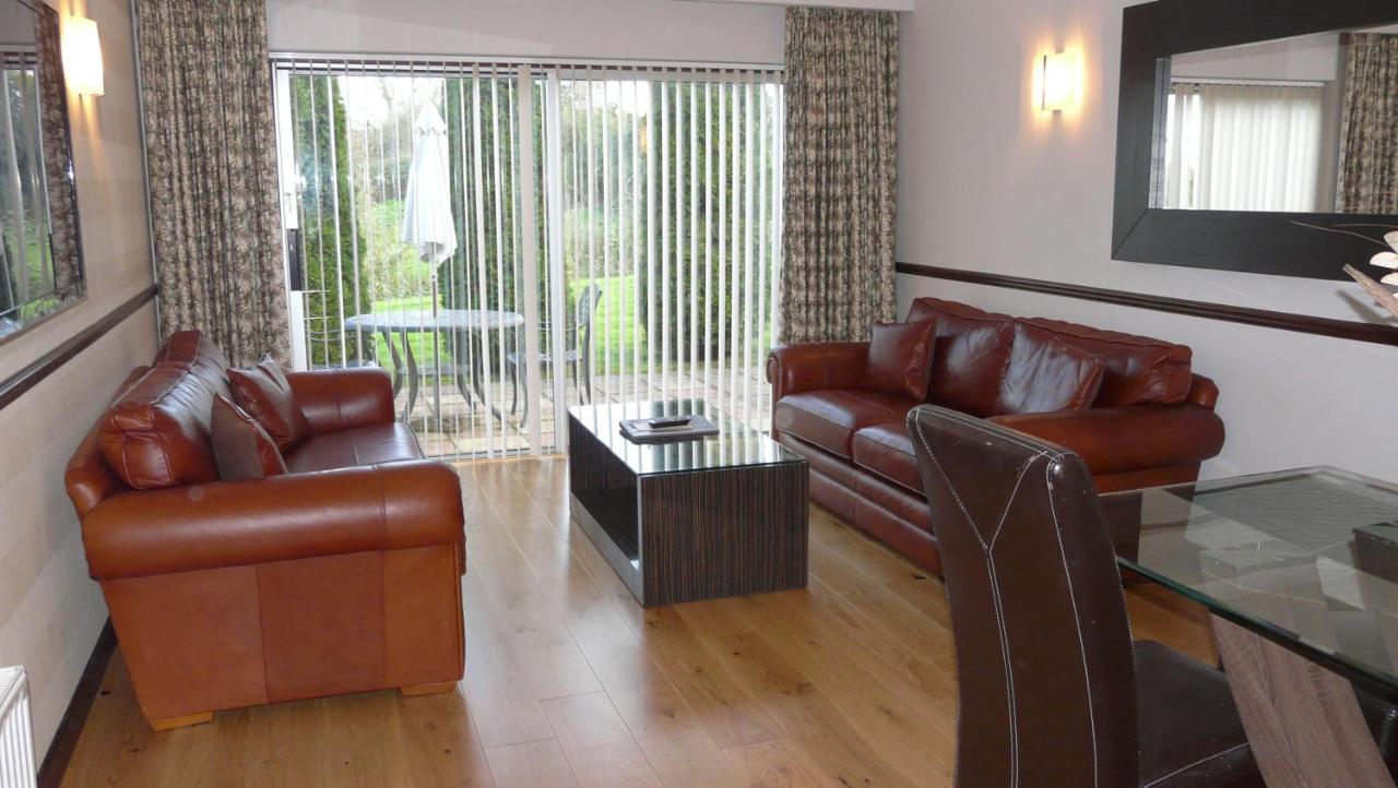 Martock Hollies Hotel מראה חיצוני תמונה