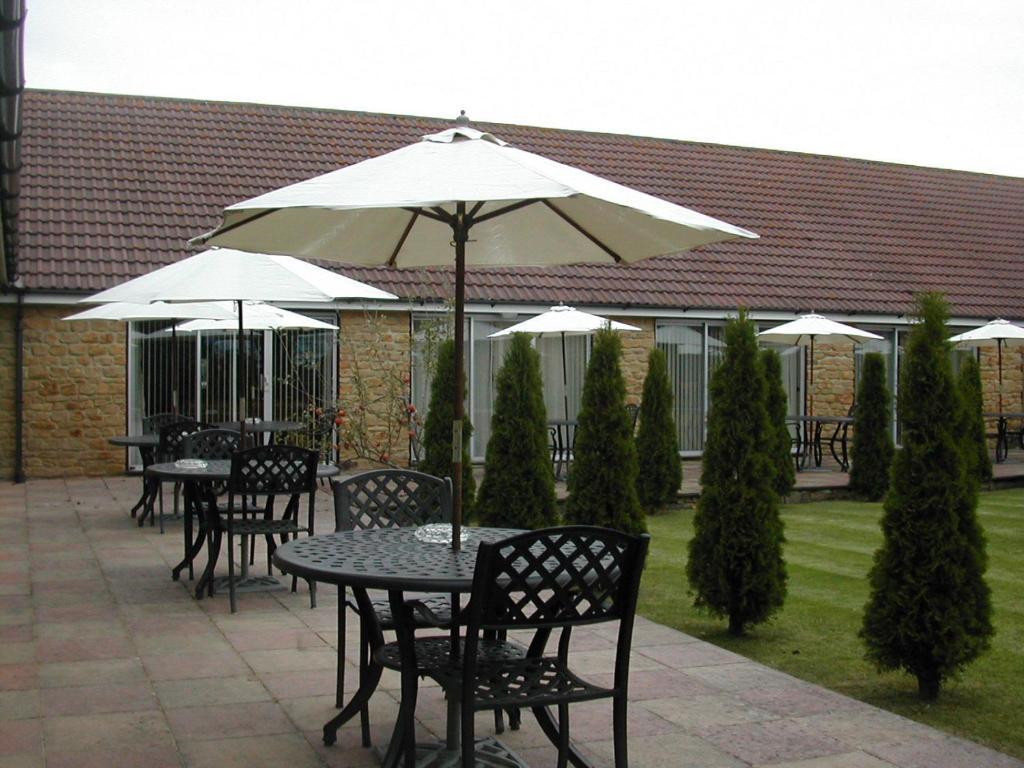 Martock Hollies Hotel חדר תמונה