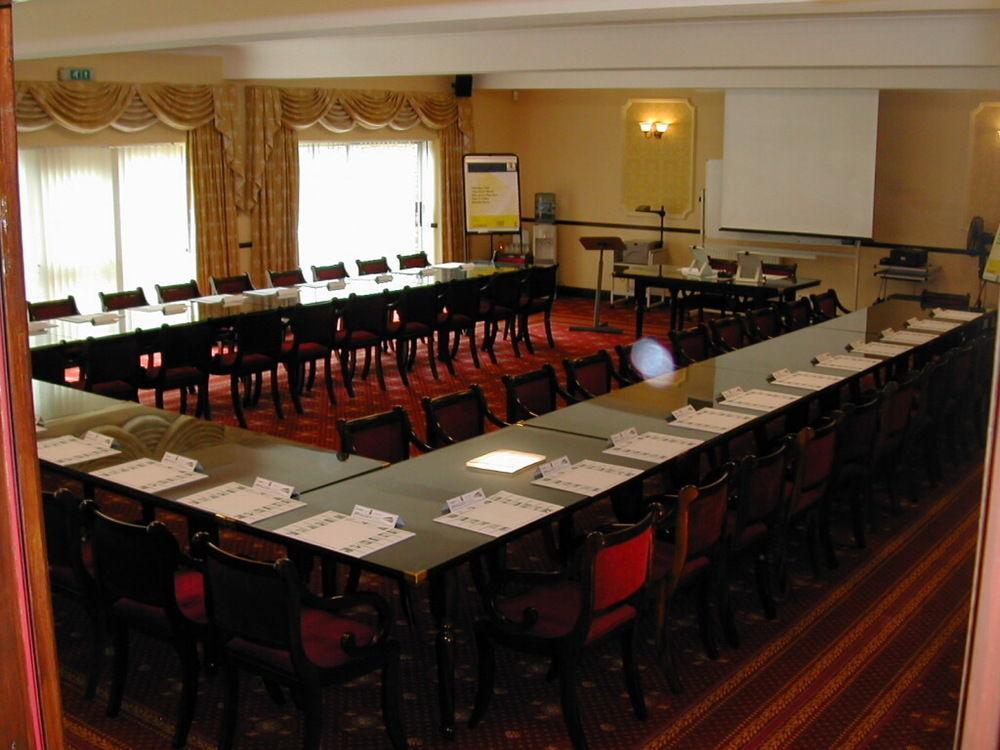 Martock Hollies Hotel מראה חיצוני תמונה