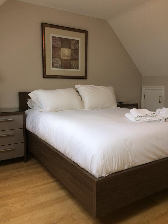 Martock Hollies Hotel מראה חיצוני תמונה