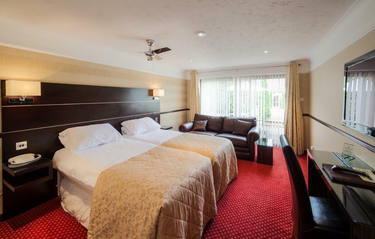 Martock Hollies Hotel מראה חיצוני תמונה